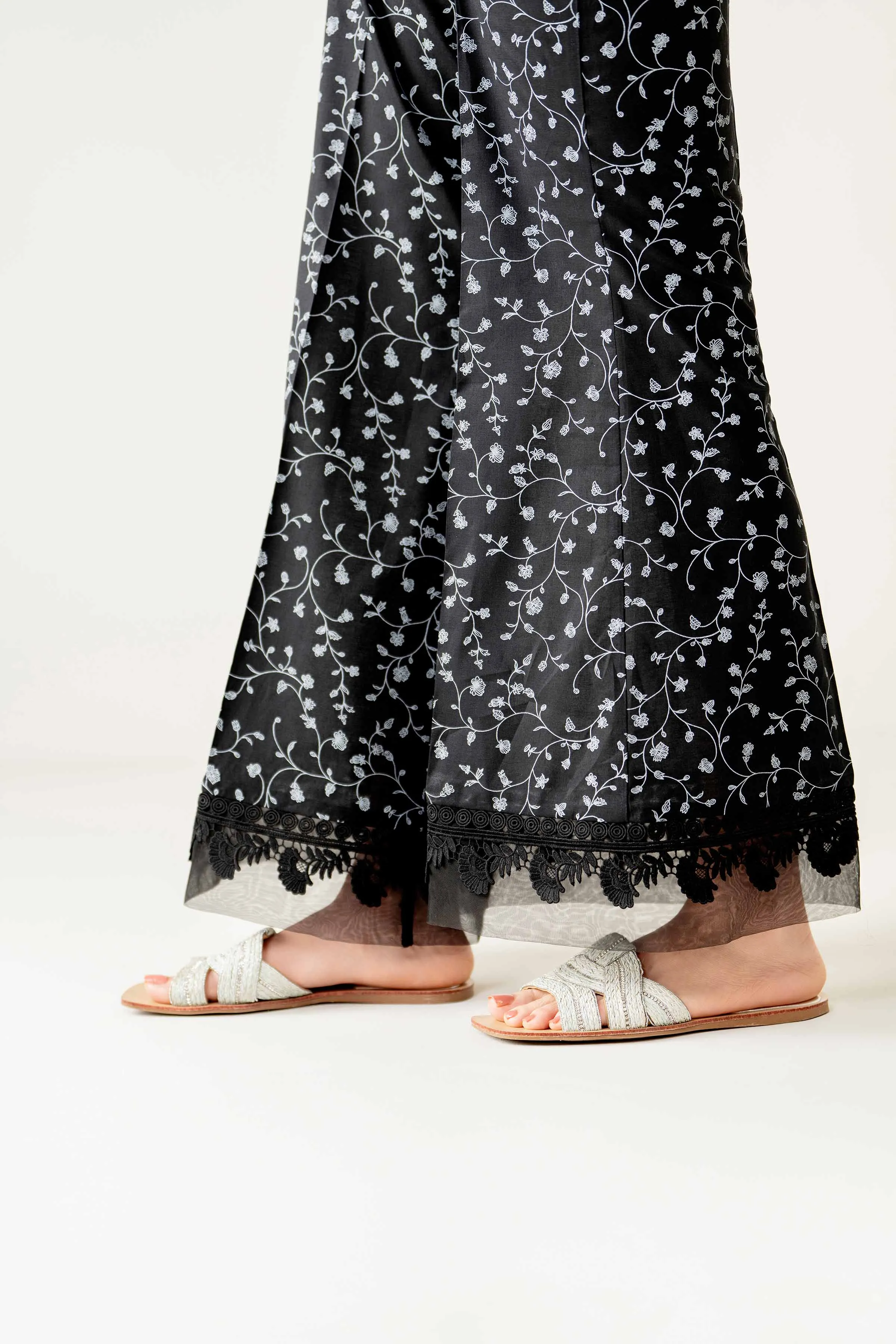 1 Piece - White Paste Printed Loose Fabric - 42503073