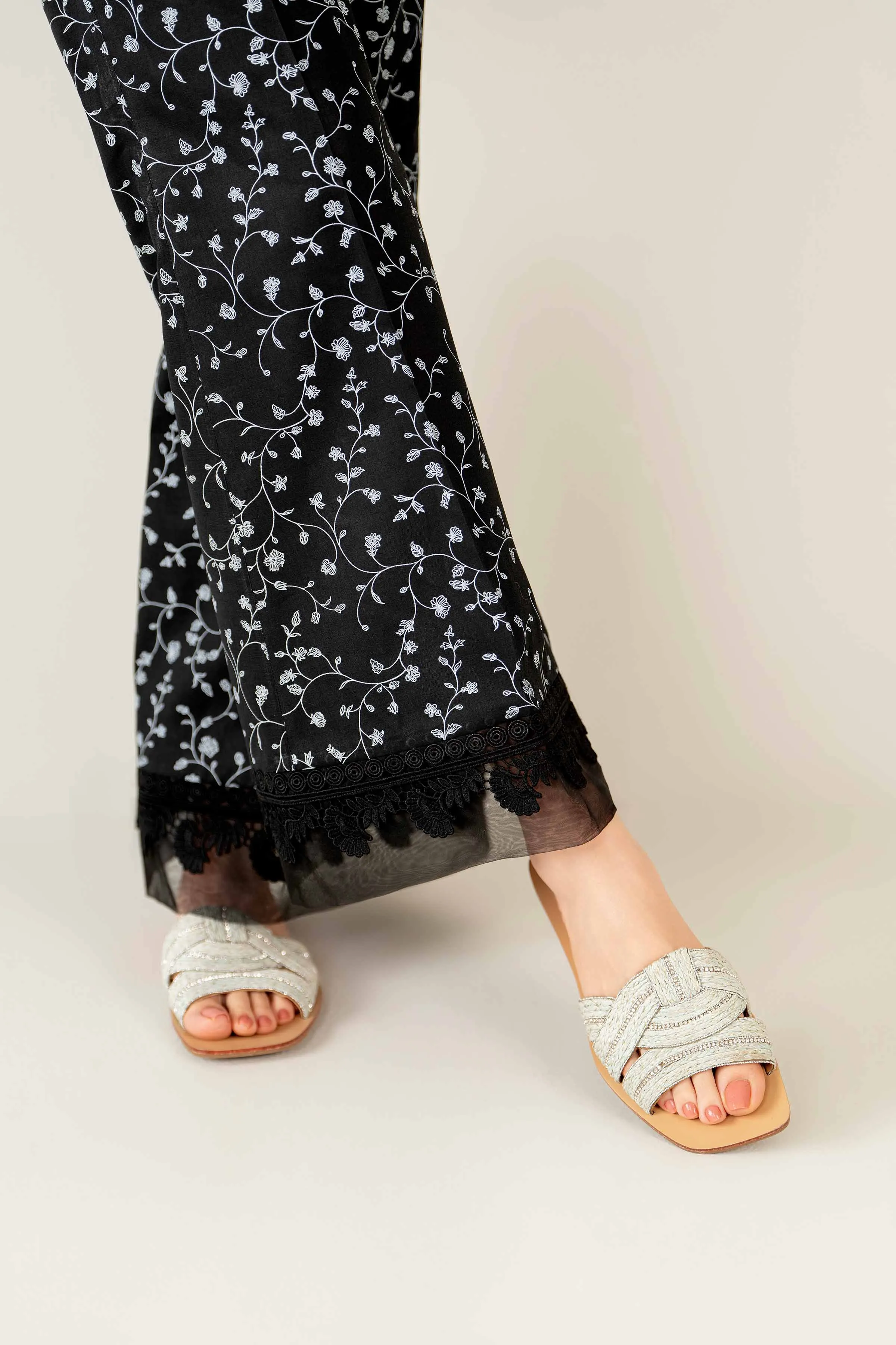 1 Piece - White Paste Printed Loose Fabric - 42503073