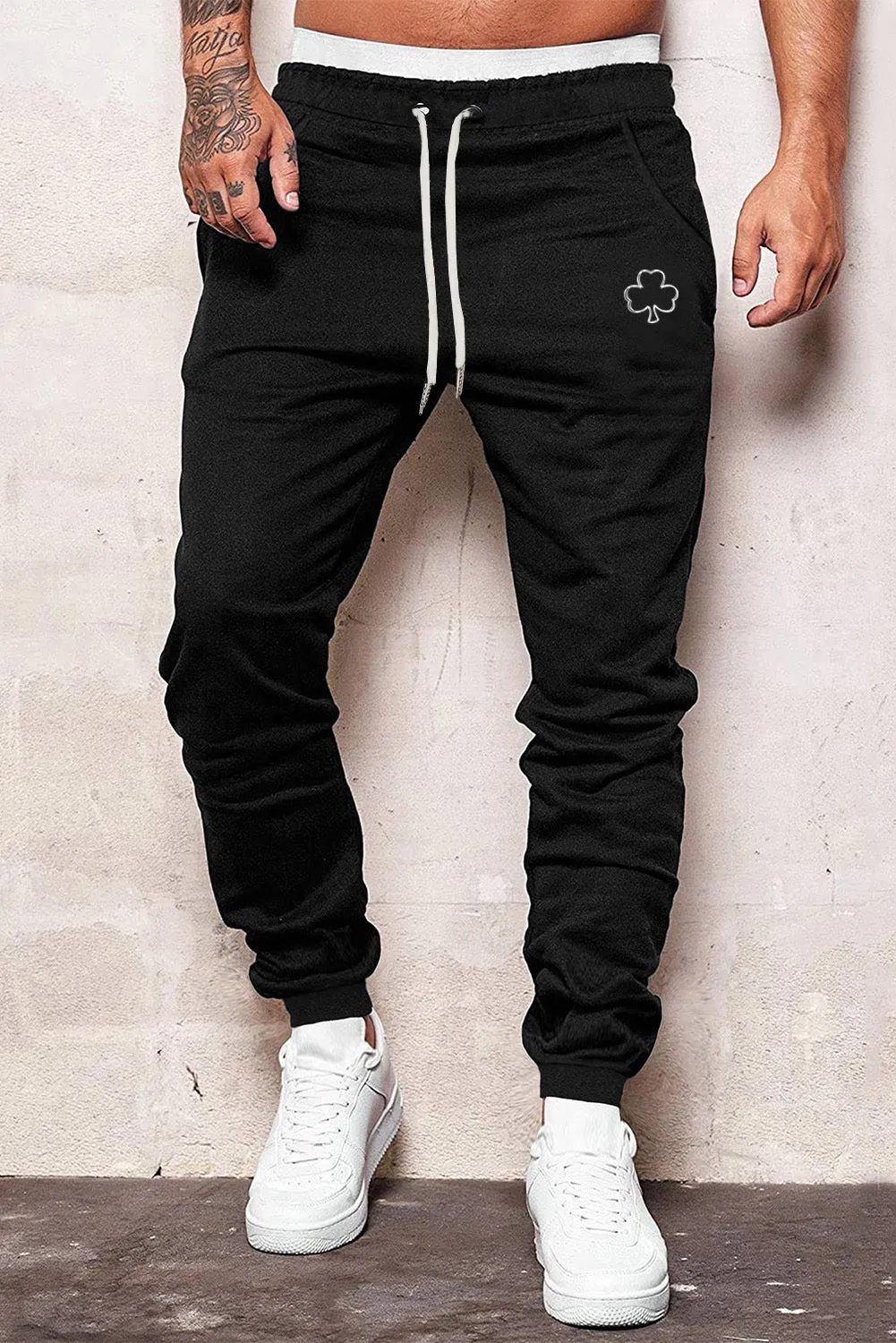 Black Clover Print Pocket Drawstring Waist Men's Sweatpants