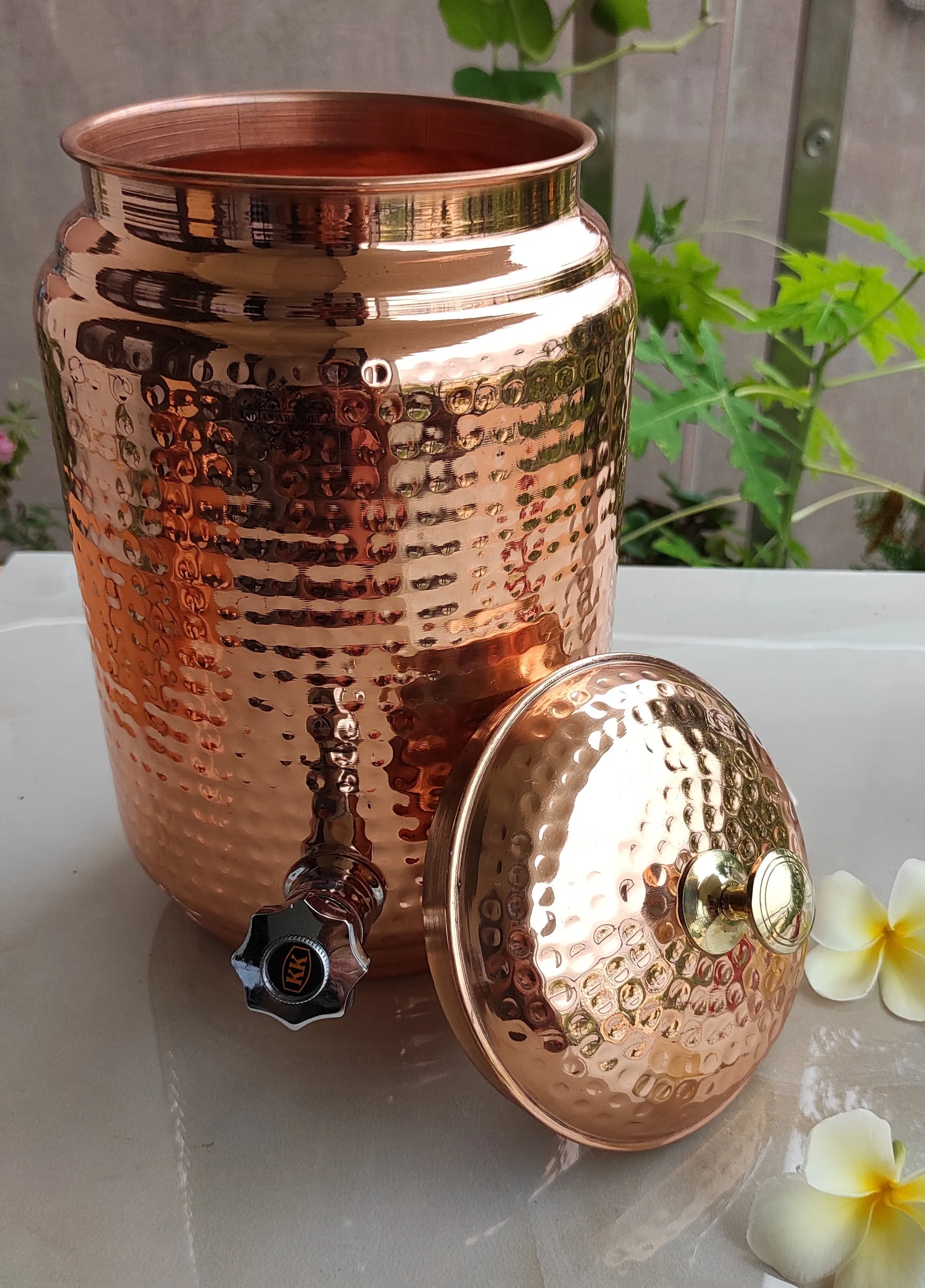 Indian Art  Villa Handcrafted Pure Copper Hammered Design Water Pot with Stand