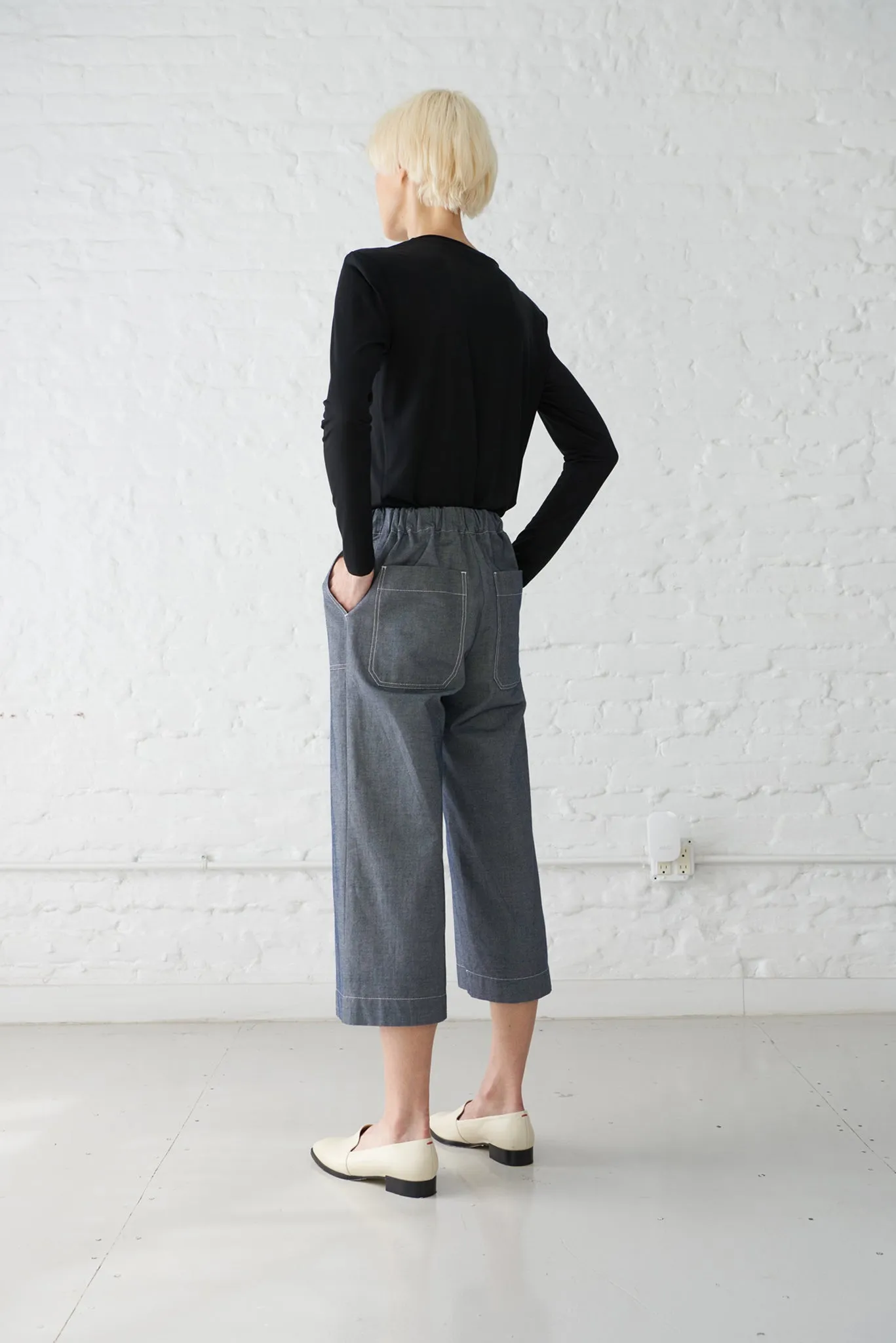 Minimalist Carolyn Shoulder Pad Top