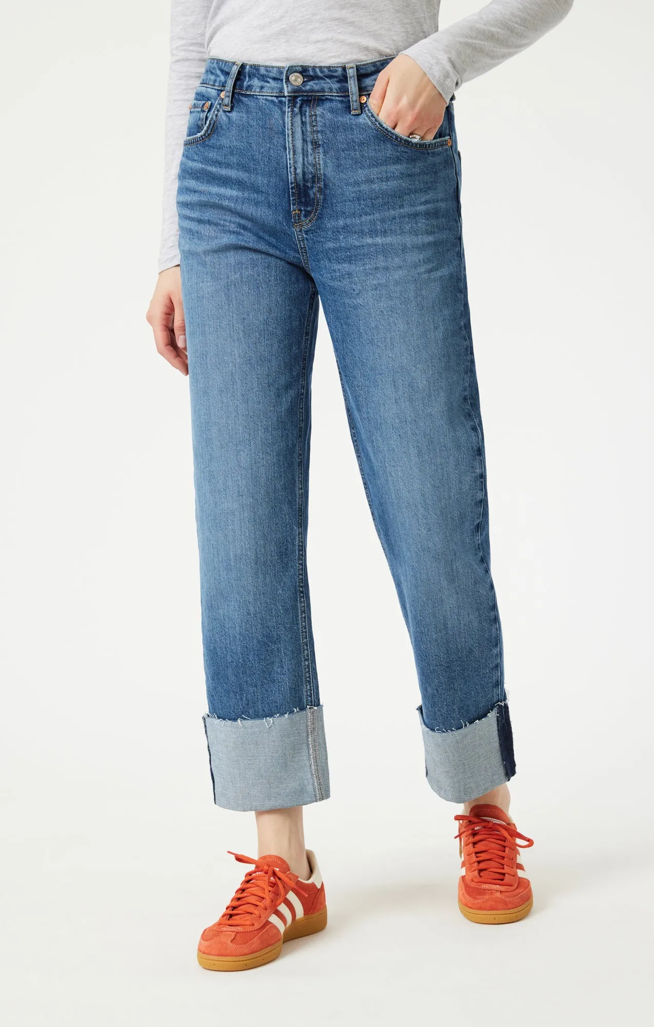 SAVANNAH CUFFED STRAIGHT LEG IN SHADED CLASSIC BLUE